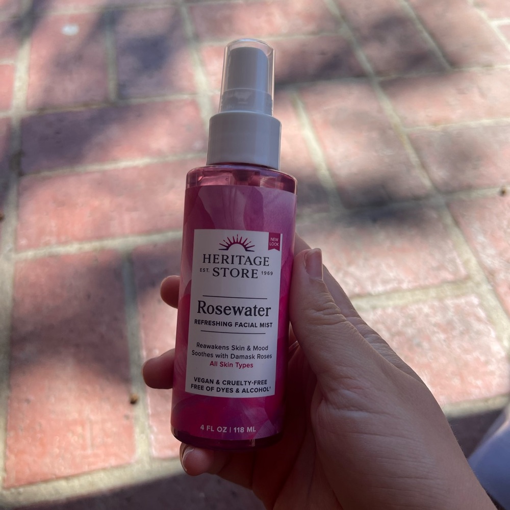 HERITAGE ROSEWATER 🌹